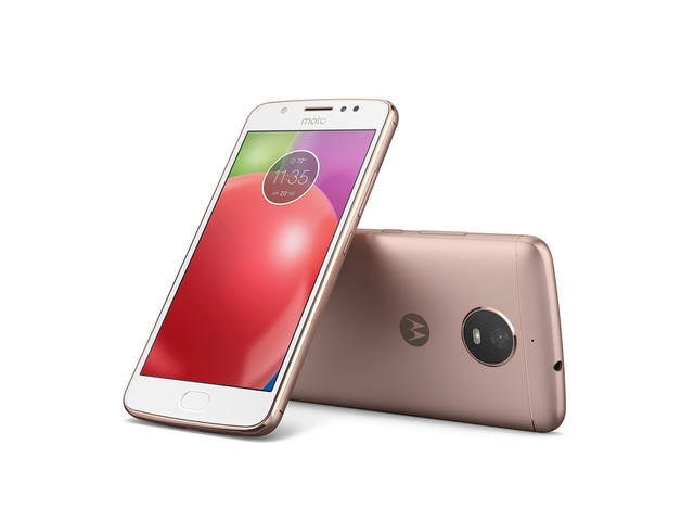 Смартфони Motorola Moto E4 Plus 16GB, златист цвят